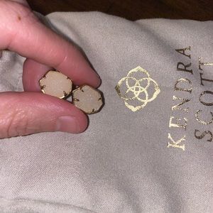 Kendra Scott Stud earrings